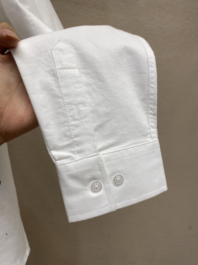 l0vis Vvtt0n shirt